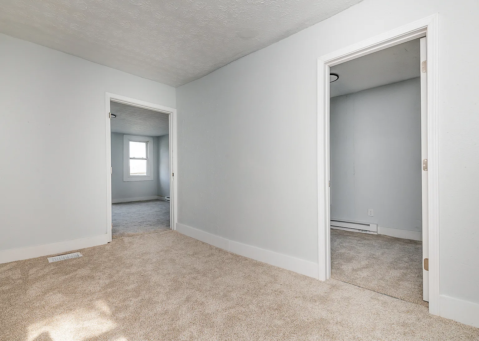 4012 Sunset Avenue - 1 — Photo 3