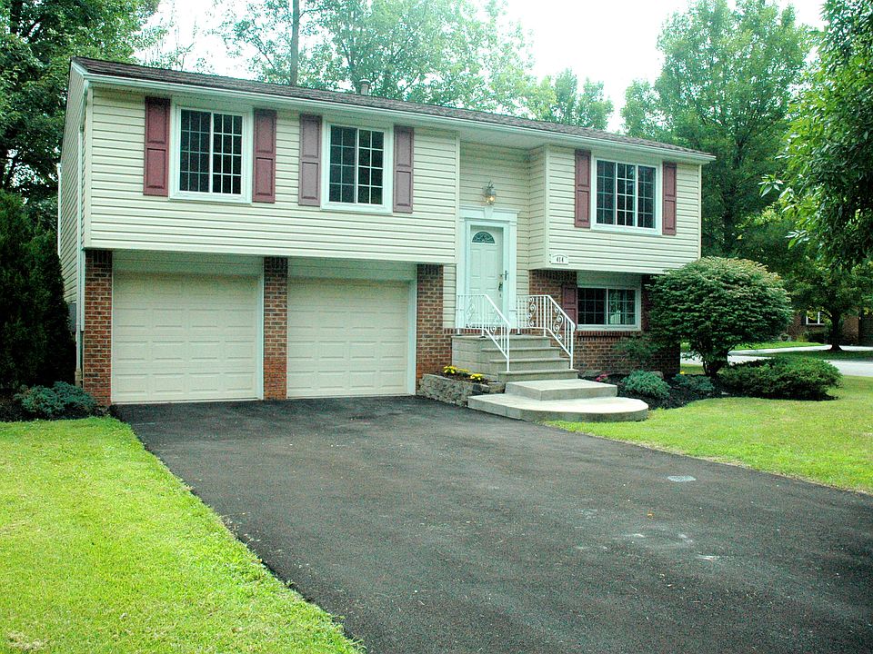 1st image of 414 Greengage Cir