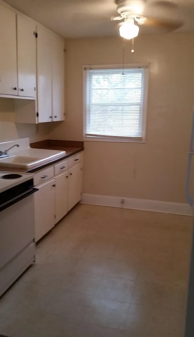 2 bed, 800 sqft, $1,095 — Photo 3