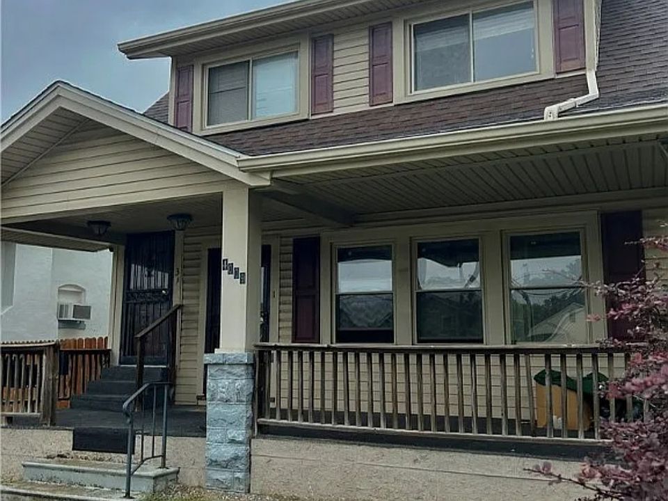 1st image of 4009 E 3rd St APT 1