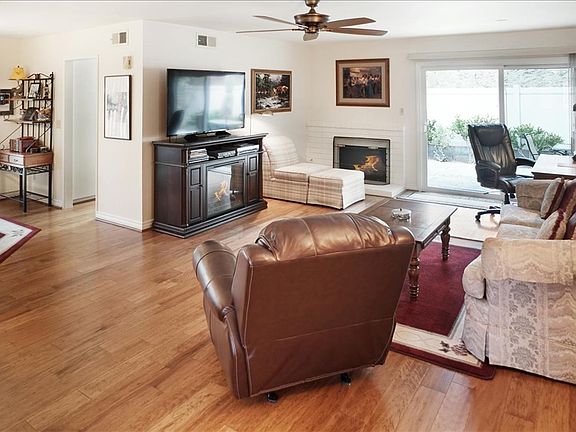 4th image of 26325 Green Terrace Dr