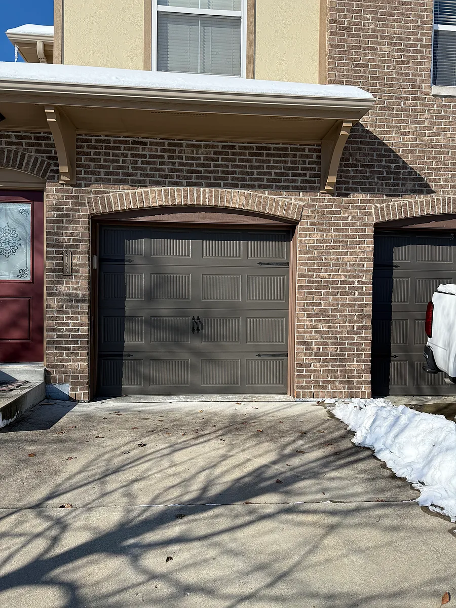 Building Photo - 2191 Rolling Hills Dr