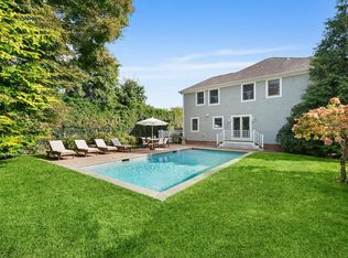 30 Wooley St, Southampton, NY 11968