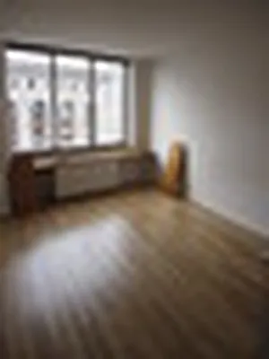 Rented by Newell and Assoc. | media 29