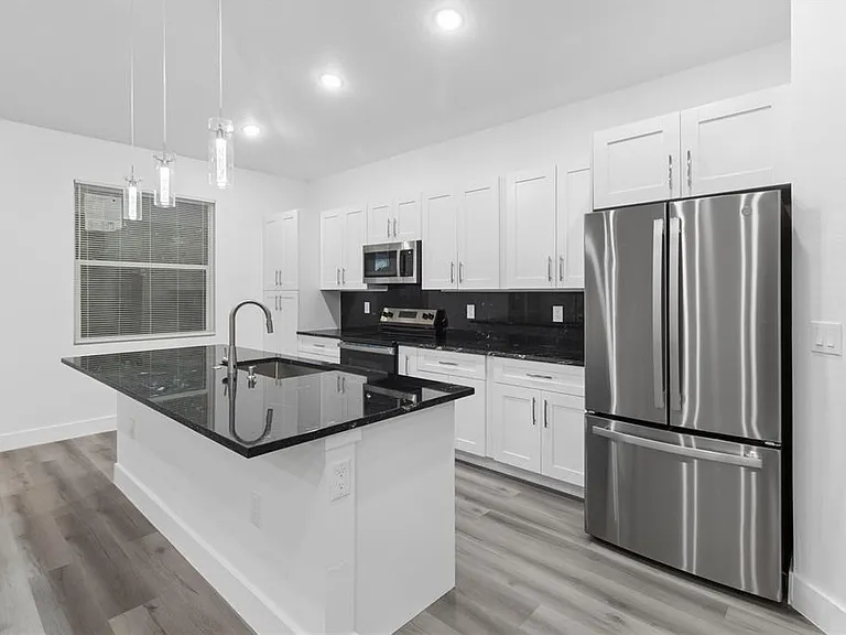 1449 Kathleen Rd — Photo 6