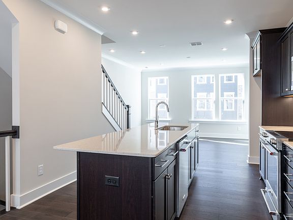 Main Floor Living Space, Great for Entertaining