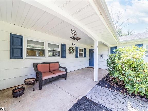 2nd image of 5 Julip Ct