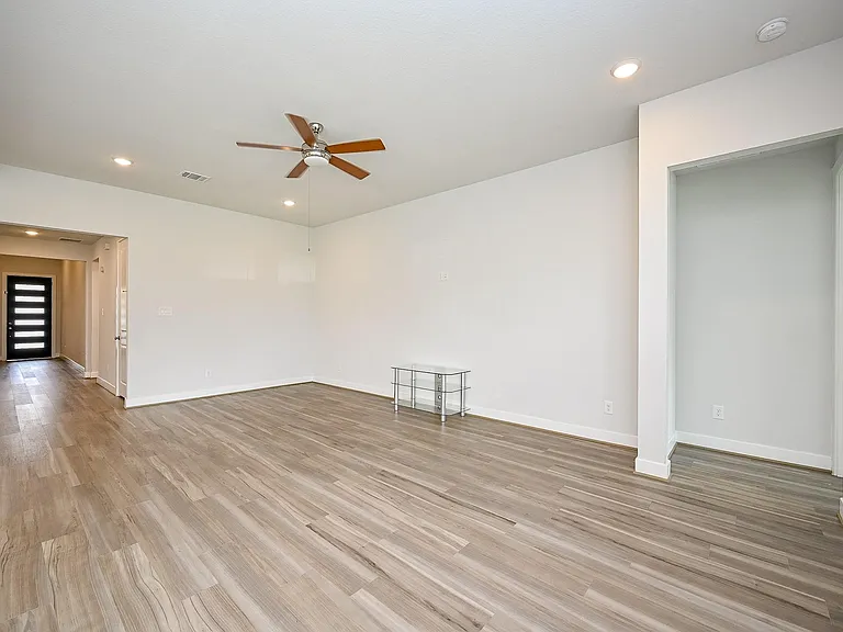 9222 Dearborn Knoll Dr — Photo 15