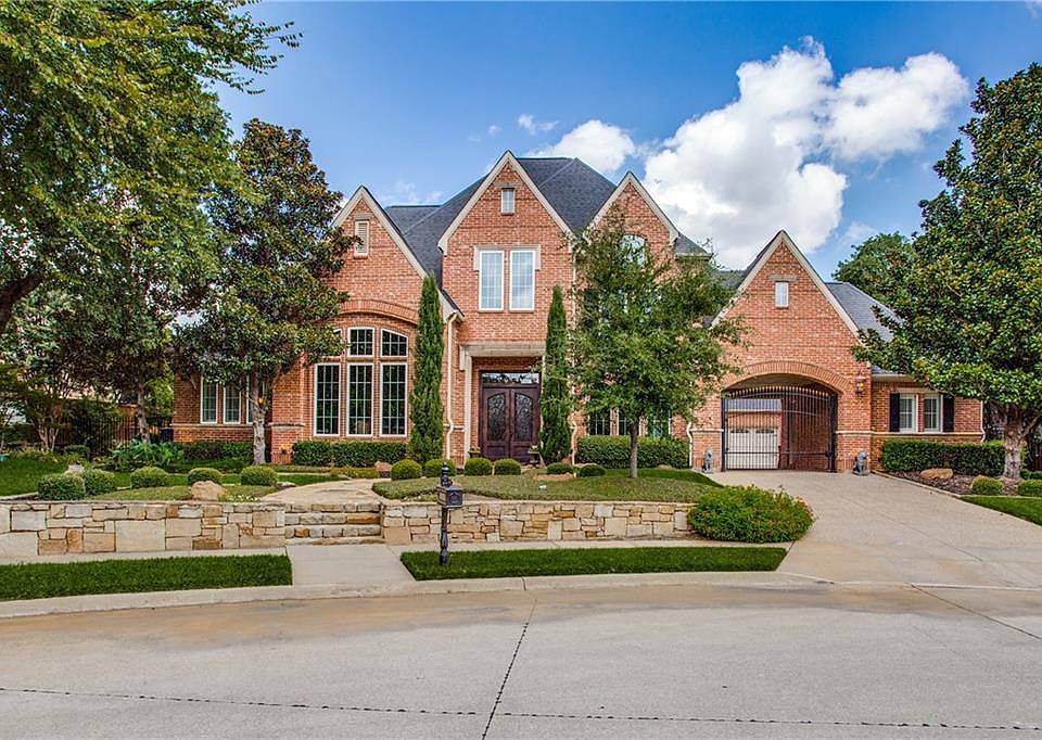 1st image of 3704 Kinross Ct