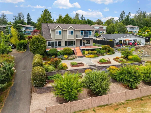 7957 E Trailside Lane, Port Orchard, WA 98366