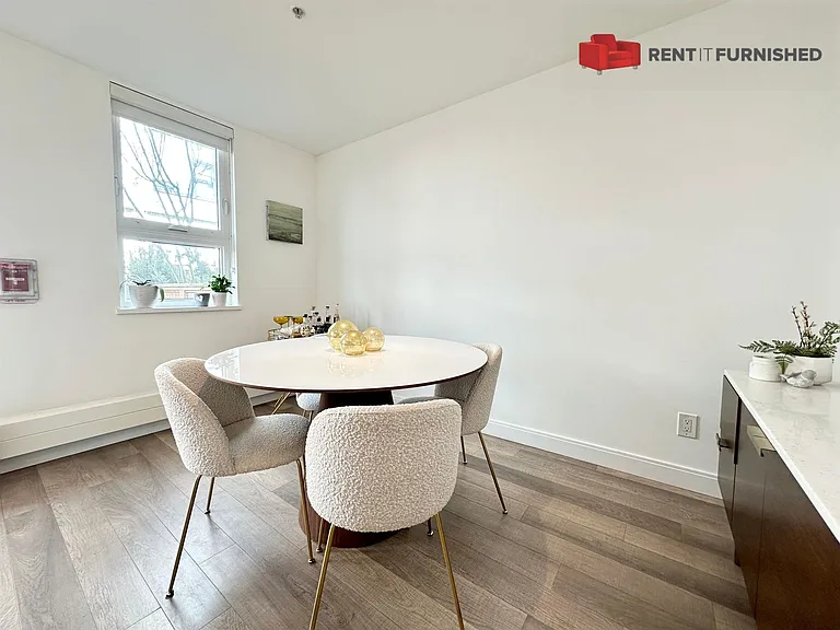 515 E 2nd St #113 — Photo 7