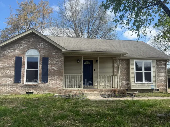 304 Parkside Ct, Old Hickory, TN 37138