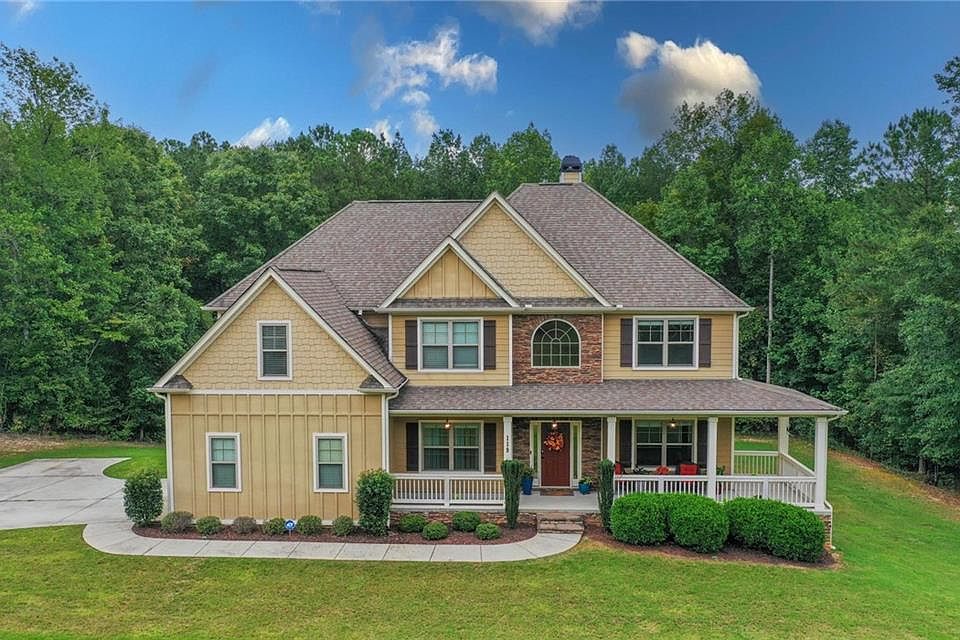 1st image of 119 Blossom Ln