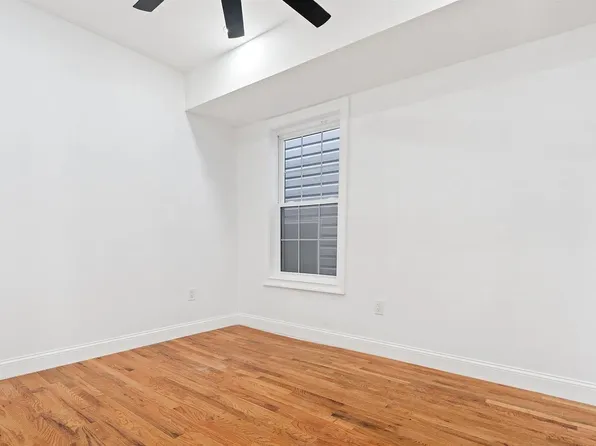 133 West 4th Street image 9 of 14