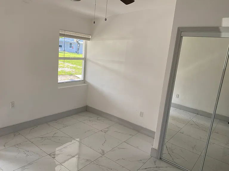 Studio, 1.0 bath, $1,575 — Photo 12