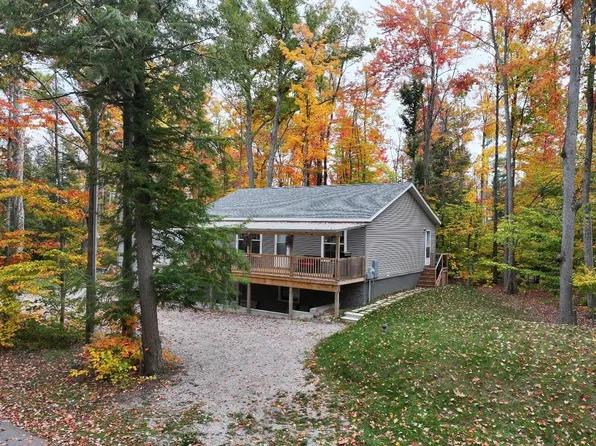 1735 Redwood Dr, Gaylord, MI 49735