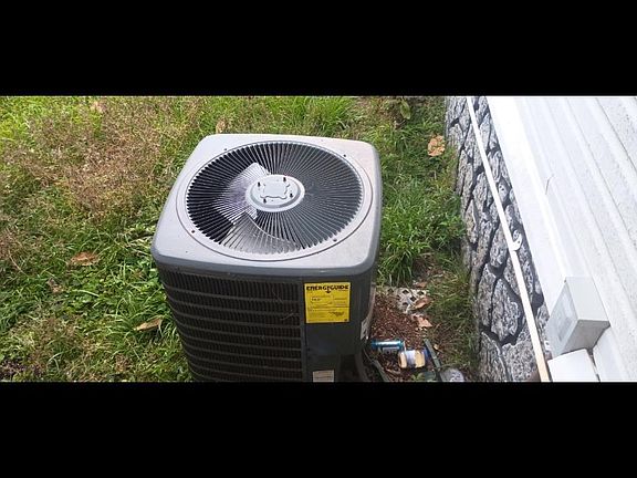4th image of 16362 Pecan View Dr