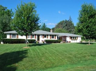 28401 Green Willow St, Farmington Hills, MI 48331