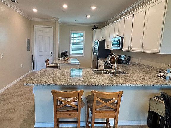 4th image of 14224 Heritage Landing Blvd #914