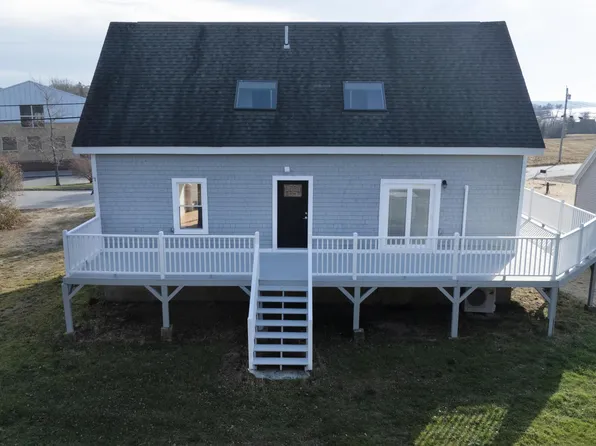 16-18 Ash Point Road, Harpswell, ME 04079