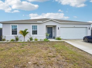 1905 NE 17th AVE, CAPE CORAL, FL 33909