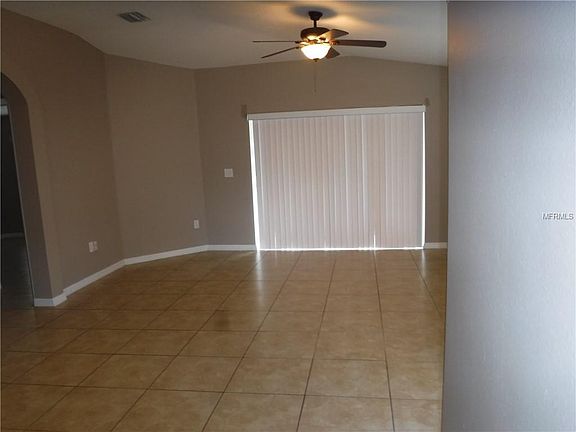 3rd image of 7706 Carriage Pointe Dr
