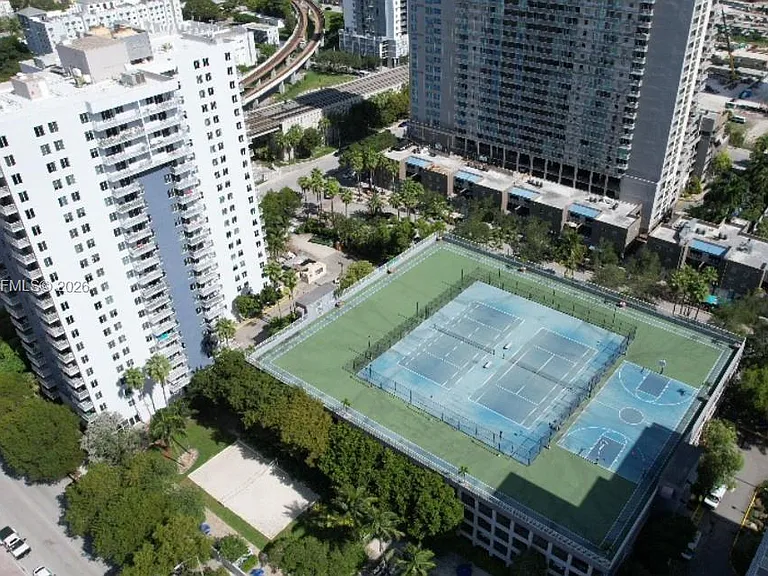 850 N Miami Ave #W-1806 — Photo 26