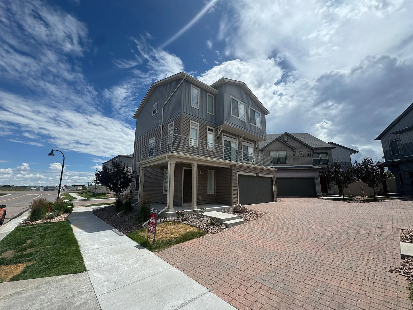 Beautiful 3-Bedroom Home in Banning Lewis Ranch! — Photo 1