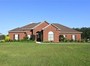4725 Whispering Oaks Ln, Mobile, AL 36695