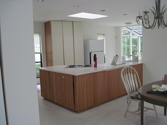 2nd image of 7 Oak Ave