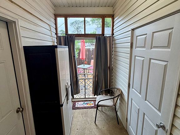 3rd image of 304 Bullock Ave