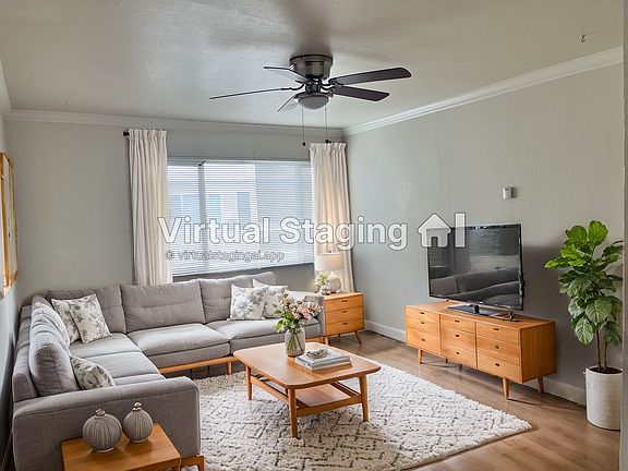 2nd image of 935 Sheridan St #C