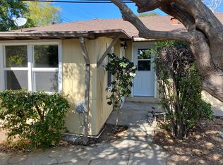 1523 N Grand Oaks Ave, Pasadena, CA 91104