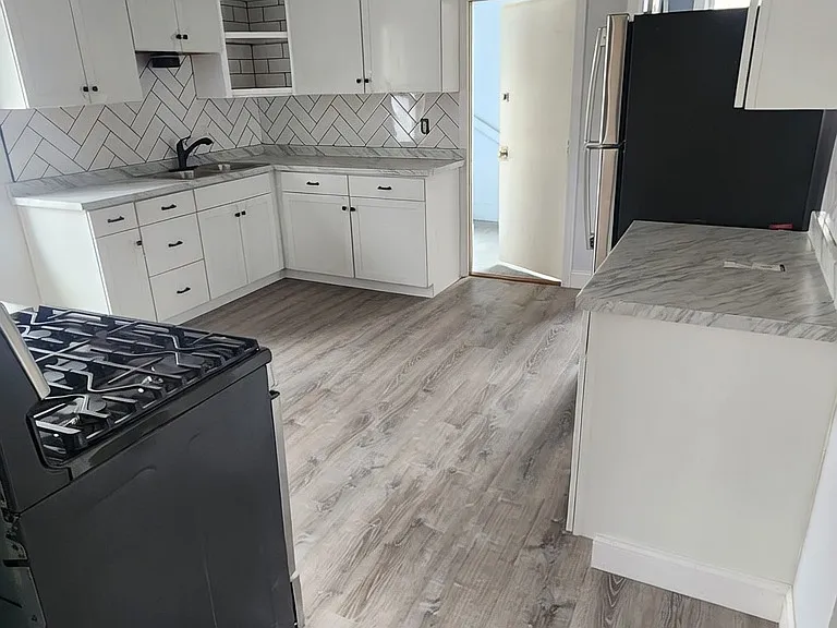 26 Pequot St #2 — Photo 4