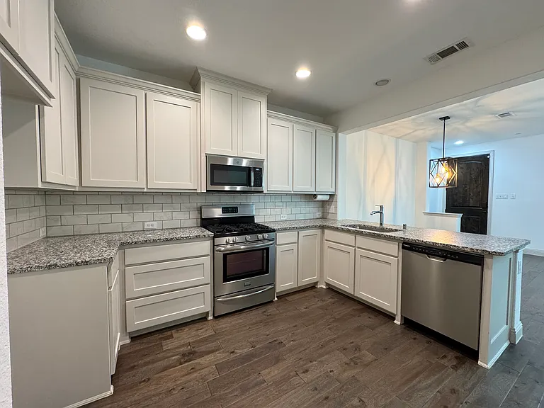 6285 Davison Way — Photo 6