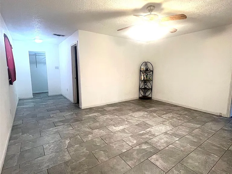10515 Sagewind Dr — Photo 19