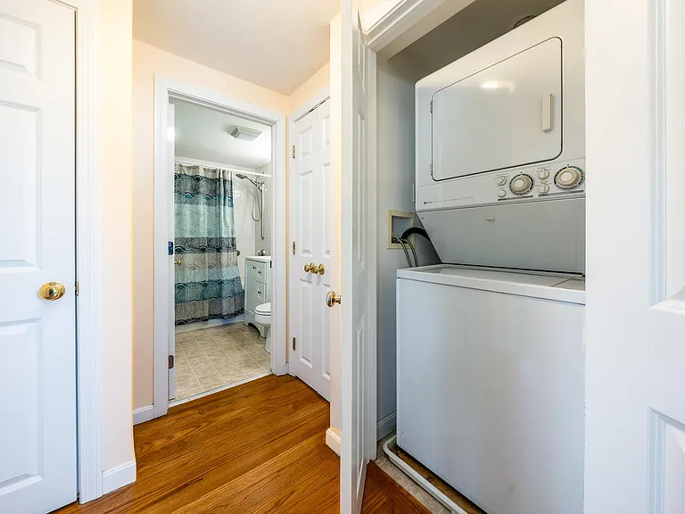 78 Center St #2-14 — Photo 11