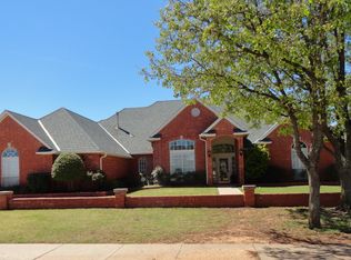 5913 Laquinta Dr, Edmond, OK 73025