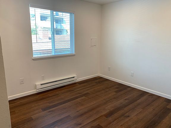 5th image of 14314 32nd Ave NE APT 103