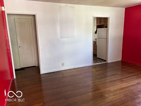 2nd image of 3528 Orchard Ave