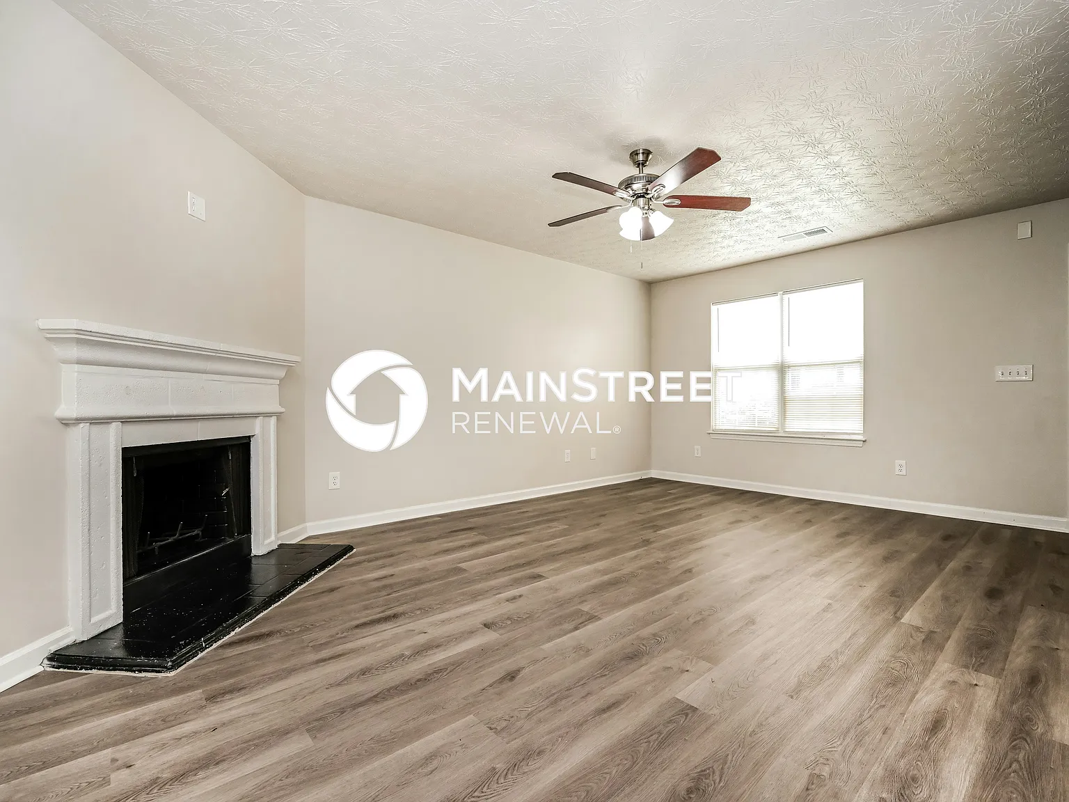 7012 Setters Way — Photo 2