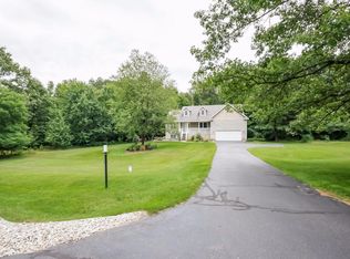 3356 Bloomington Hills Dr SE, Ada, MI 49301
