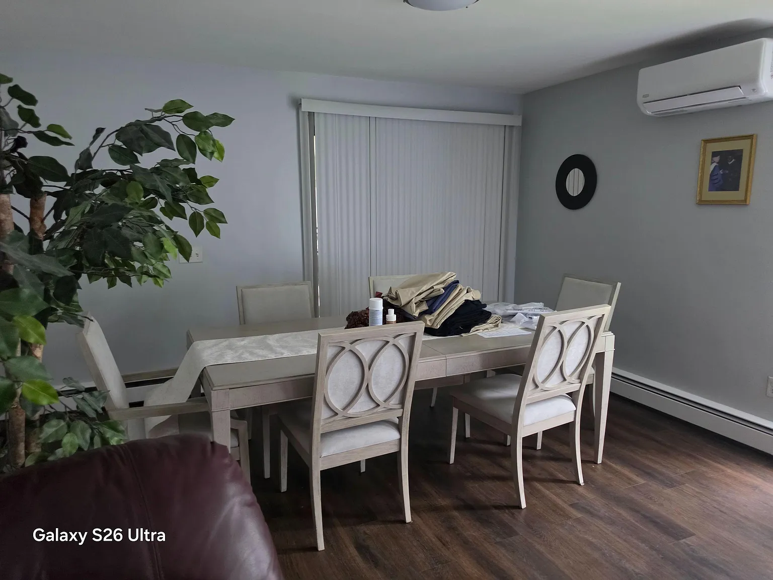 4 bed, 3.5 bath, 2700 sqft, $1,819 — Photo 3