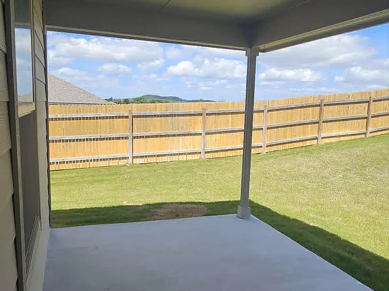 200 Creekfall Rd — Photo 22