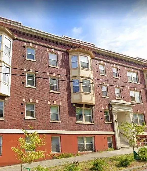 St Florence Apartments