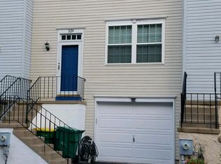 329 Stanley Plaza Blvd, Newark, DE 19713