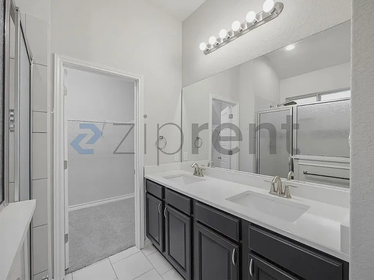 1550 Dundee Park — Photo 18