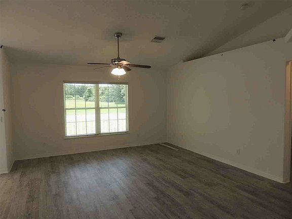 4th image of 9805 141st Ave