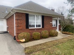 8731 Lough Dr, Louisville, KY 40291