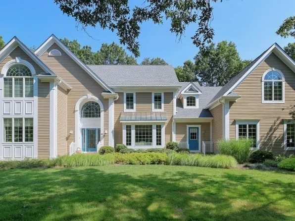 63 S Stone Hedge Dr, Bernards Twp., NJ 07920
